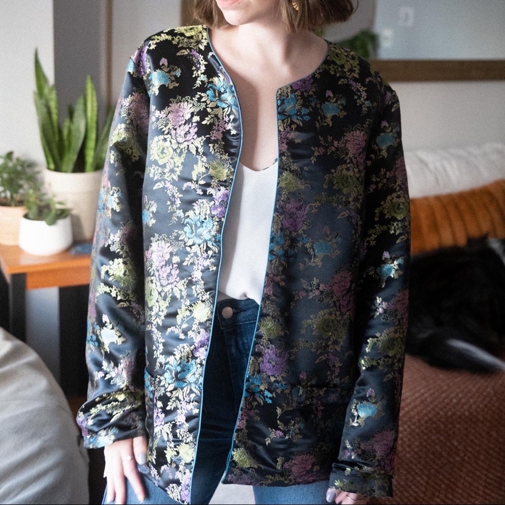 Embroidered reversible jacket - Picture 6 of 6